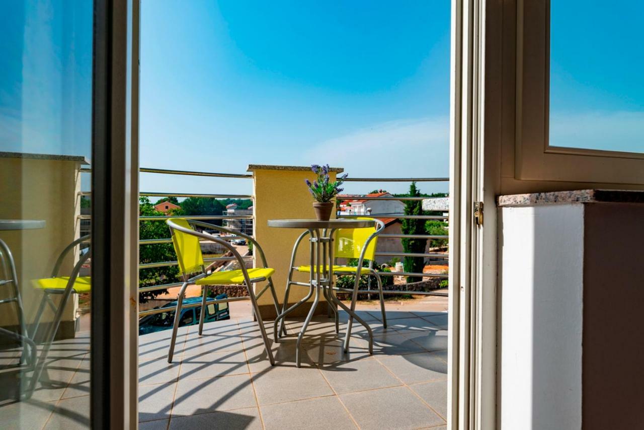 Lavanda Apartments&Studios Pinezići 外观 照片