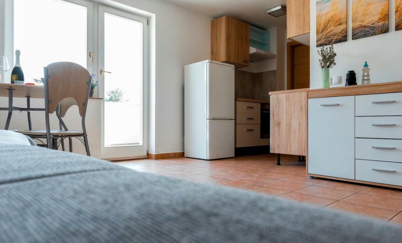Lavanda Apartments&Studios Pinezići 外观 照片