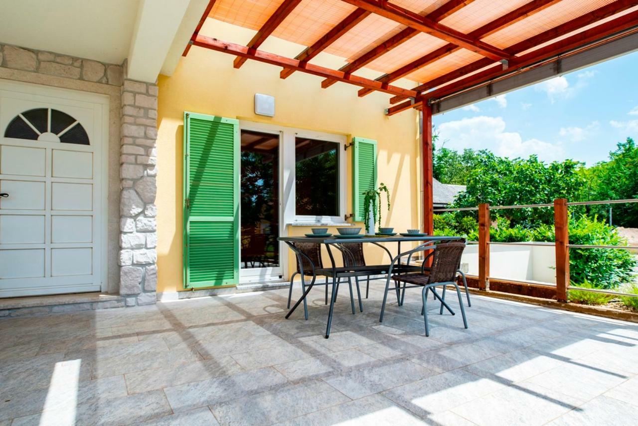 Lavanda Apartments&Studios Pinezići 外观 照片