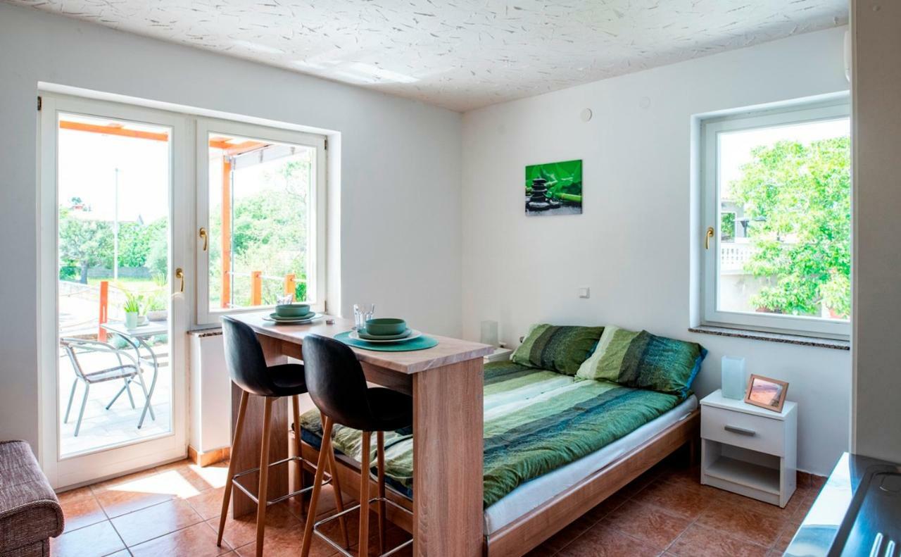 Lavanda Apartments&Studios Pinezići 外观 照片
