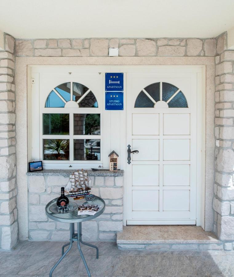 Lavanda Apartments&Studios Pinezići 外观 照片